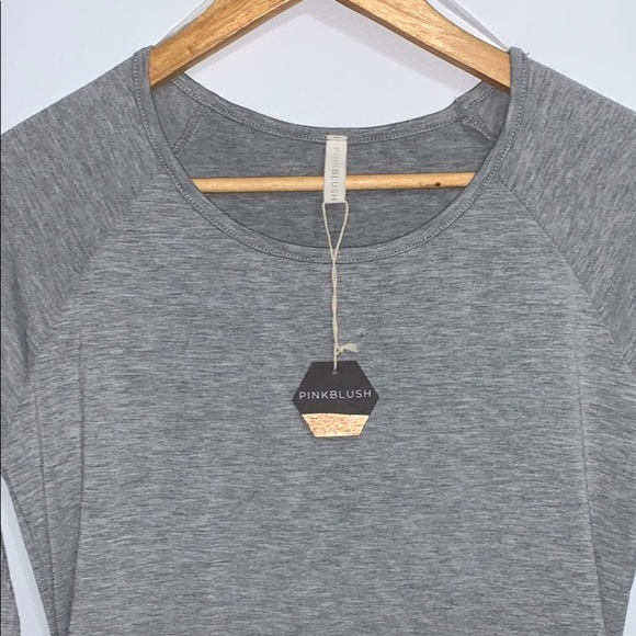 Pink Blush Maternity Ruched Gray Stretchy Top NWT Medium​ - Picture 5 of 9